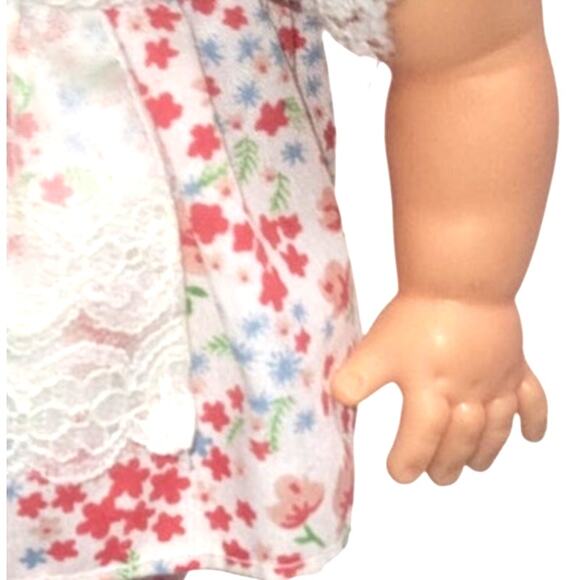 12" Vintage Sweet Little Toddler Doll 12 8 V are on her back - Picture 10 of 10